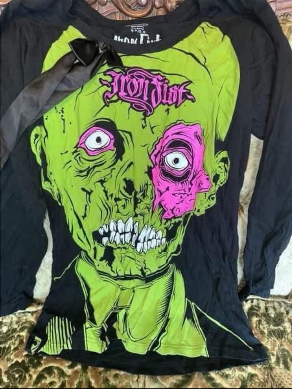 In search of this iron fist top.!